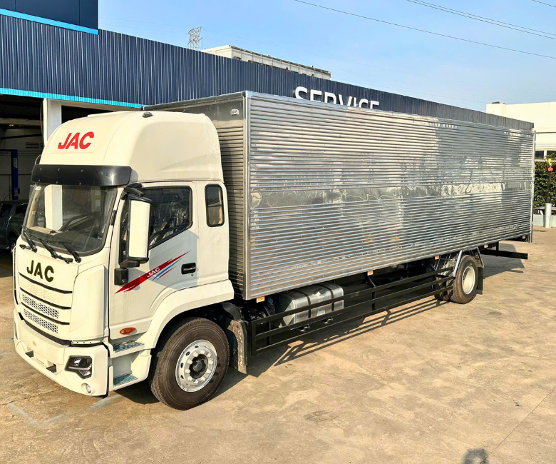 xe-tai-jac-dawos-7t5-thung-kin