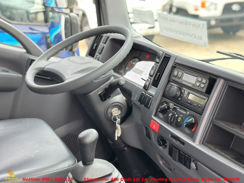 xe-tai-isuzu-3t5-thung-bạt-2