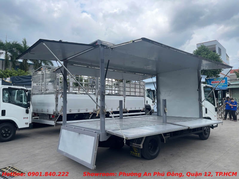 xe-tai-isuzu-1t9-thung-kin-canh-doi-4