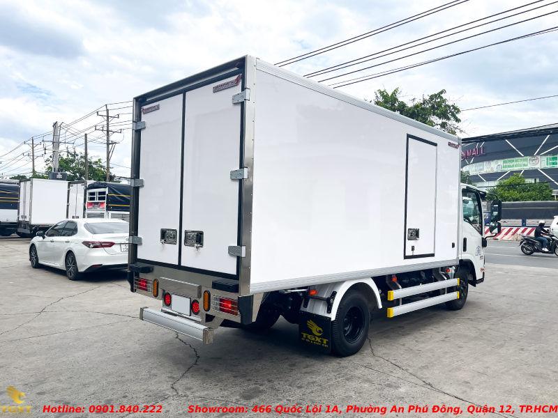 xe-tai-1t9-thung-dong-lanh