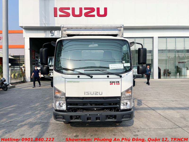 xe-tai-isuzu-1t9-thung-cho-ga-con-3