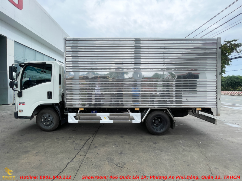 xe-tai-isuzu-thung-kin-qkr-270