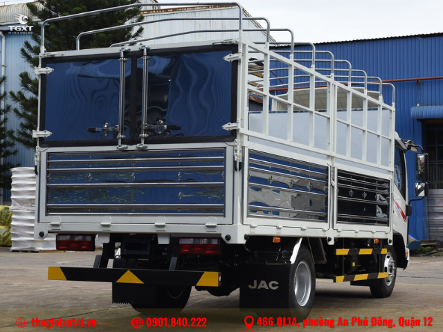 xe-tai-jac-n200s-pro-e5-thung-bat-2