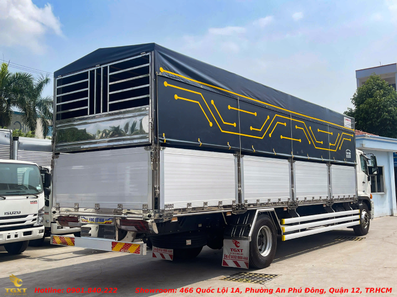 xe-tai-hino-fg-8-tan-thung-8m6-3