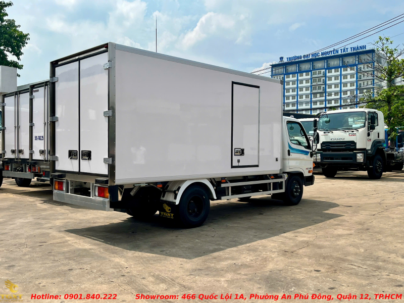 xe-tai-hyundai-n650l-3t5-thung-dong-lanh-3