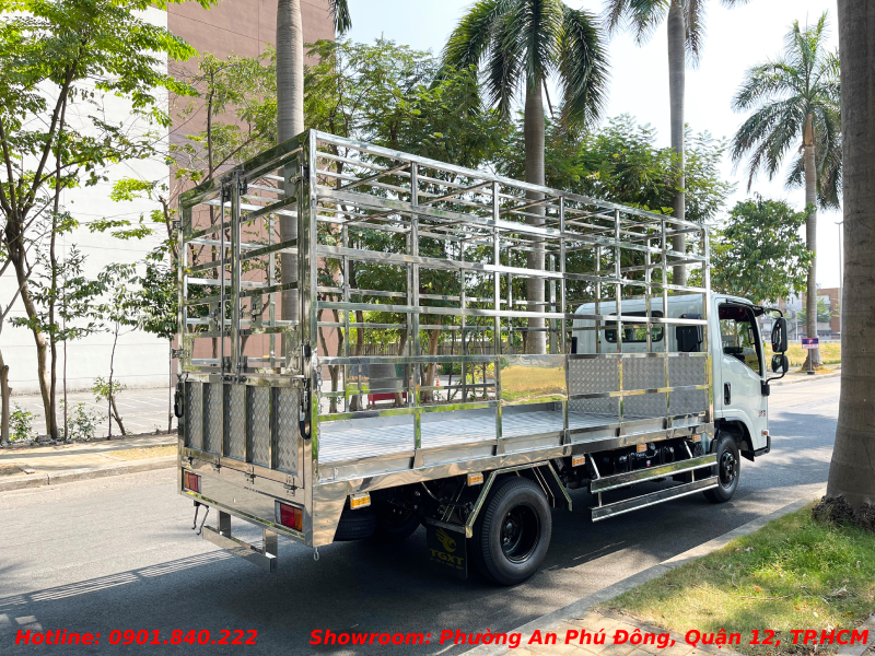 xe-tai-isuzu-qkr-210-1t9-thung-cho-gia-cam-2